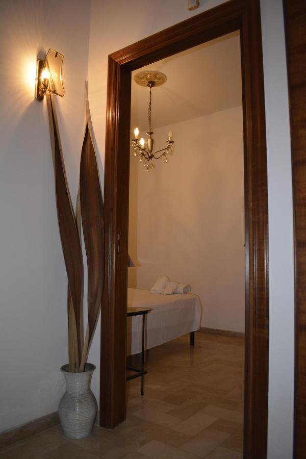 Casa Vacanza Pietro E Nina Lecce Exterior photo